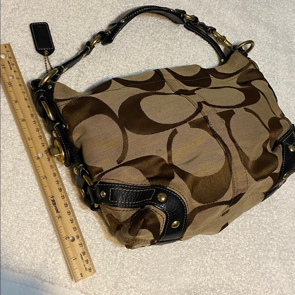 Coach Tan and Brown Signature Shoulder Bag - Picture 11 of 16
